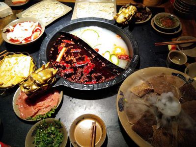 地道的重慶火鍋底料生產(chǎn)廠家哪些優(yōu)勢(shì)