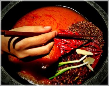 重慶一次性火鍋紅油廠家，學(xué)會(huì)吃火鍋不再上火