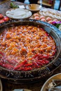 火鍋底料生產(chǎn)廠家，不同火鍋不同的鍋