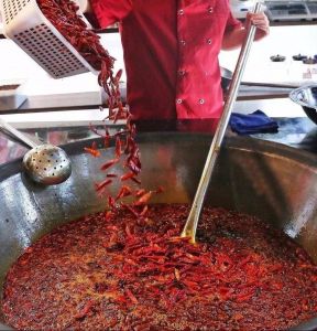 重慶火鍋底料食品廠，好的配菜，讓你彰顯男人風范