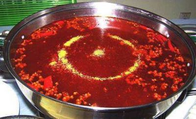 重慶火鍋底料加工廠，這樣吃火鍋，大寫的“瘦”