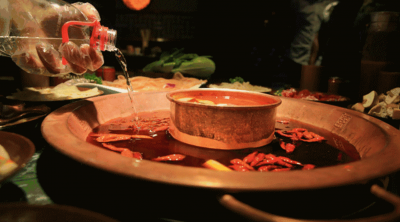 重慶火鍋底料批發(fā)，重慶火鍋的種類是舌尖上的味蕾