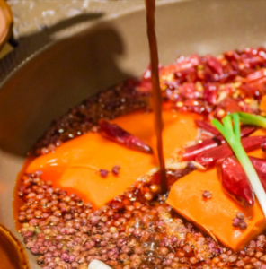 選火鍋底料配送，服務(wù)標準咋把握？