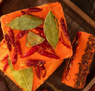 正宗重慶火鍋底料，權(quán)威廠家何處尋？關(guān)鍵標(biāo)準(zhǔn)揭秘！