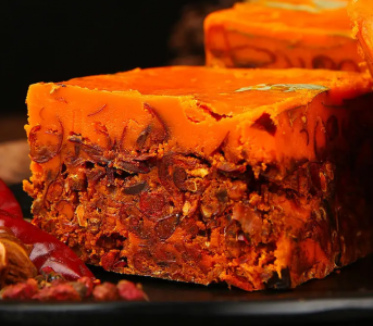 揭秘火鍋店牛油紅油，特色究竟何在？