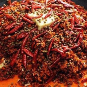 定制重慶中辣火鍋底料，哪些細(xì)節(jié)需留意？