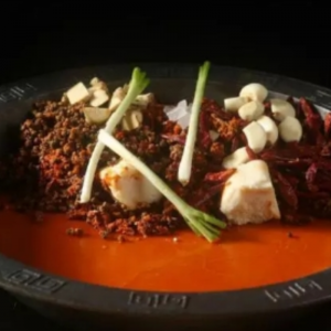 如何制作頂級重慶火鍋底料？步驟復(fù)雜嗎？原料怎么選？